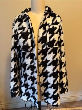 Express Black and White Houndstooth Shacket